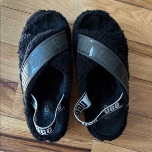 Ugg Fuzzita slippers, size 9